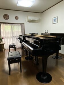 piano_studio_2